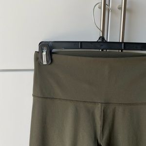 Lululemon olive align leggings